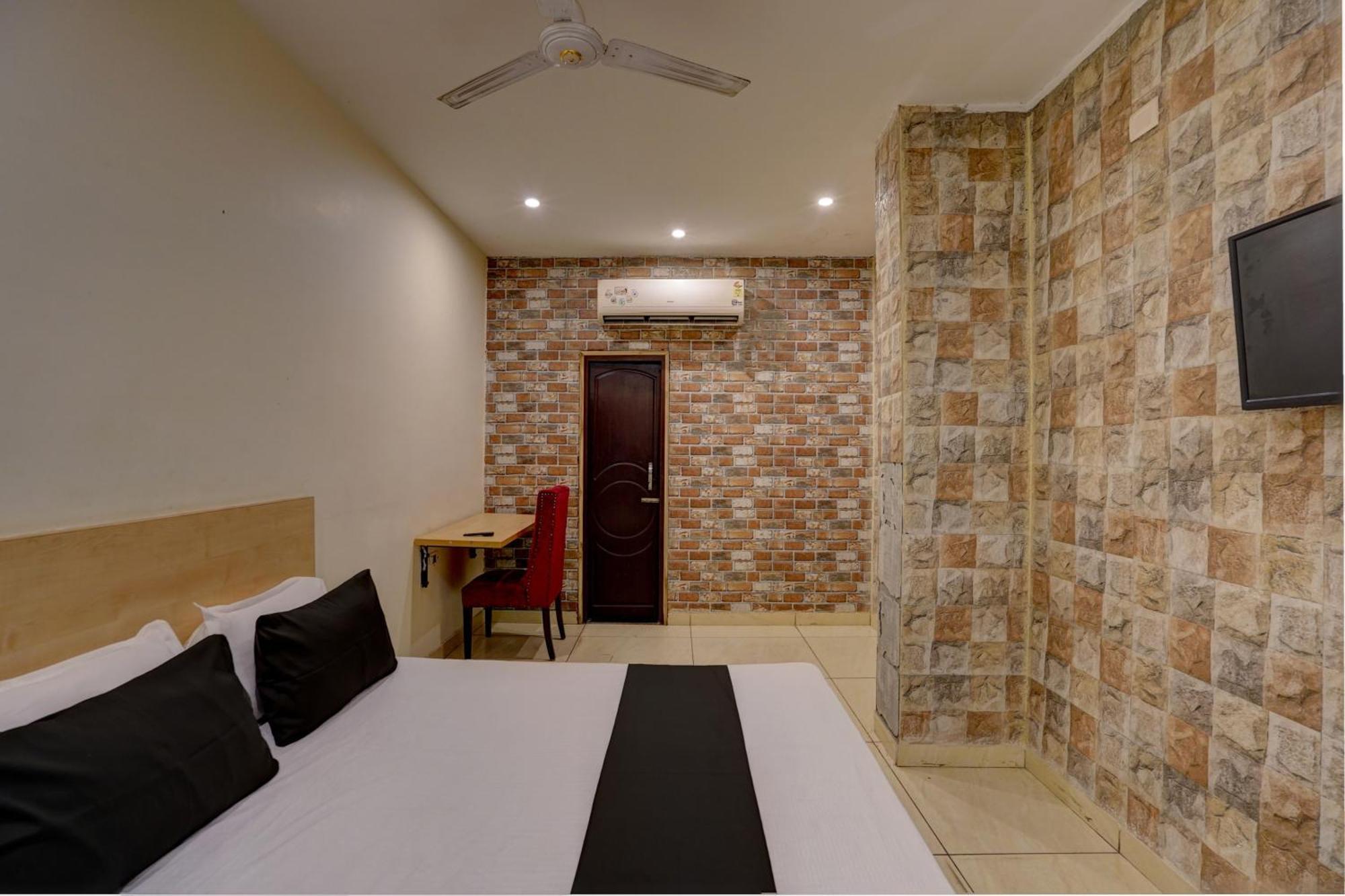 Hotel O Blue Vibes Meerut Eksteriør bilde